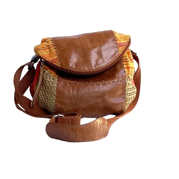 The Sak Leather Crossbody Hobo Style Brown & Coral Summer Purse Bag - Picture 4 of 15